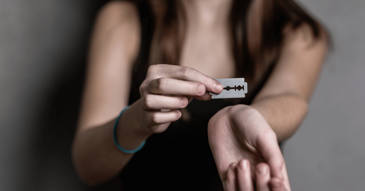 Self-injury/cutting – Warning Signs, Symptoms and Treatment