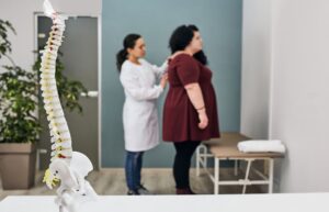 why_choose_apollo_spine_clinic-300x193