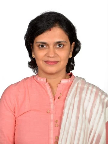 dr-dhwaraga-J-obstetrics-and-gynecologist-in-chennai