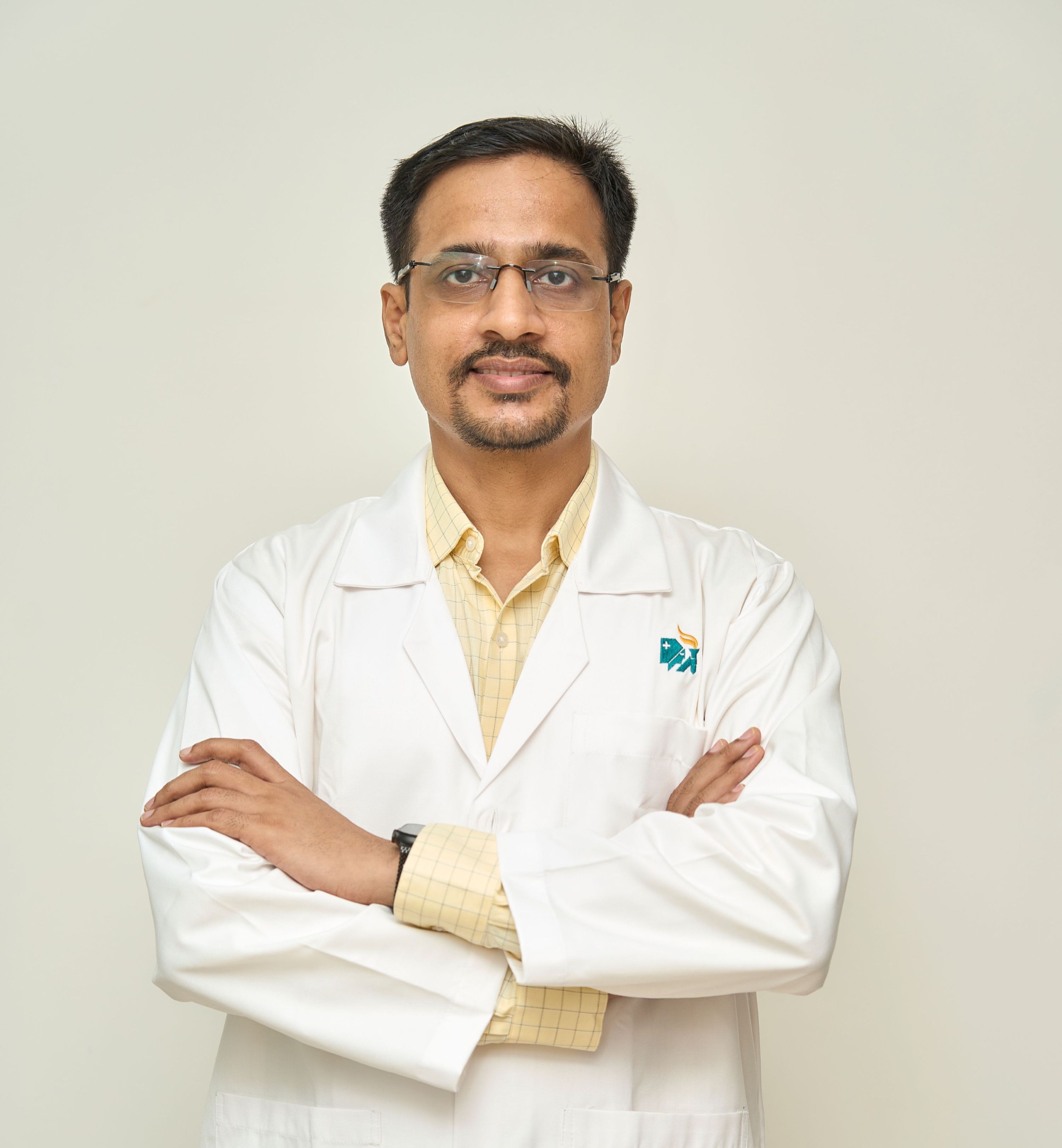 Dr Naresh Munoth - Best Interventional Cardiologist in Pune