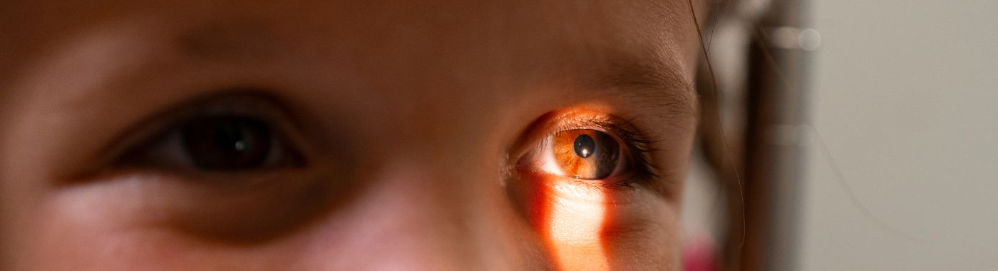 Solar Retinopathy - Causes, Symptoms, Diagnosis, Treatment, and Prevention