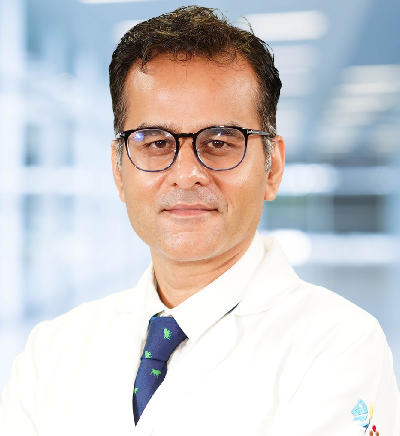 Dr Abhishek Yadav, Liver Transplant & HPB Surgeon at Apollo Hospitals Lucknow