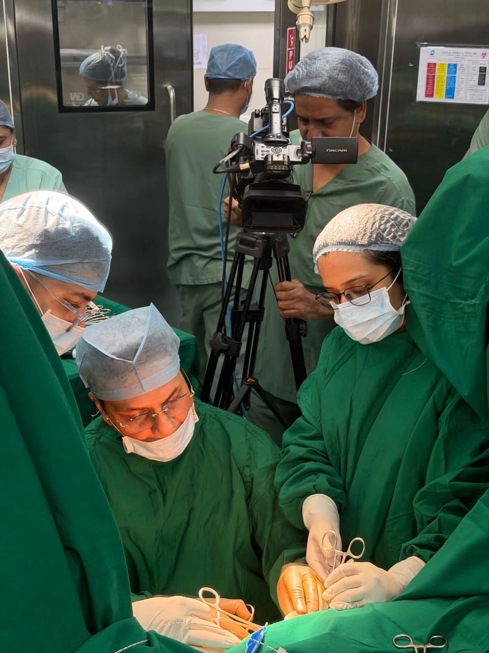Apollo Hospitals Takes Minimally Invasive Surgical Expertise to a Global Stage