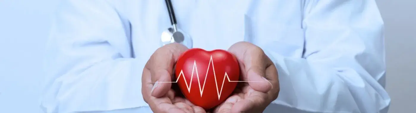 cuore ingrossato e liquido nei polmoni Empiema pleurico: quali sono i sintomi e le cause main image 0