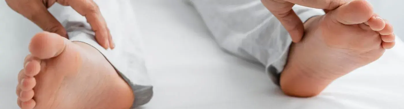 Flat Feet - Causes, Symptoms, Diagnosis, Treatment, and Prevention