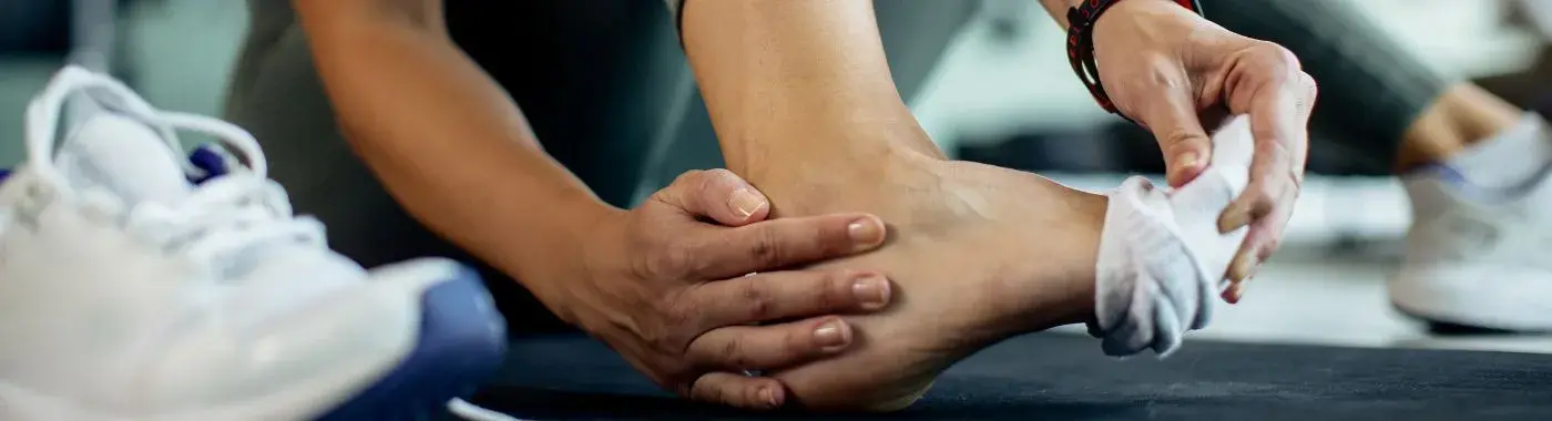 Sinus Tarsi Syndrome - Causes, Symptoms, Diagnosis, Treatment, and Prevention