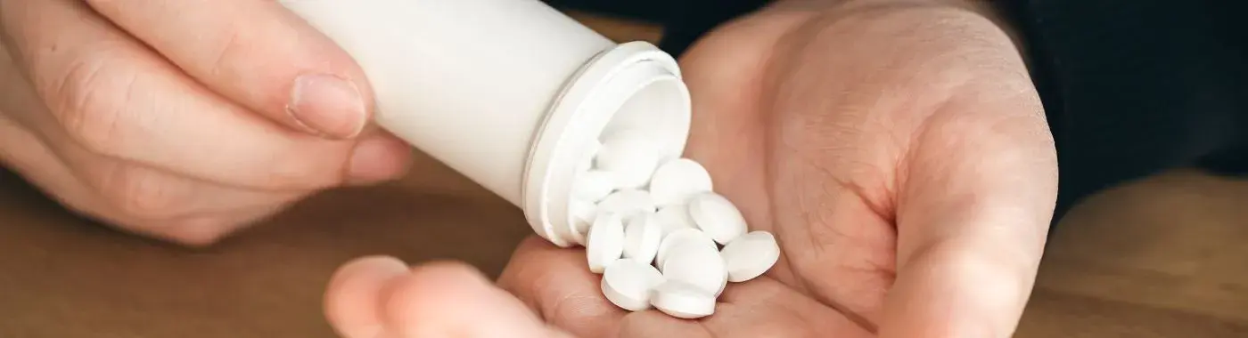 Cabergolina: usos, dosis, efectos secundarios y más