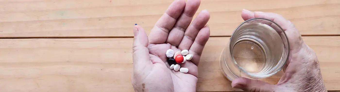 Sertralina: usos, dosis, efectos secundarios y más