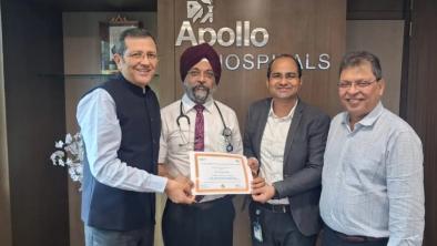  Ginawaran si Dr. Tejinder Singh ng Apollo Hospitals Navi Mumbai ng AHERF Honorary Adjunct Professorship 