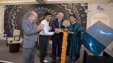  Dr. M. Srinivasan of NITI Aayog inaugurating the initiative, flanked by Dr. Prathap C. Reddy and Dr. Sangita Reddy 